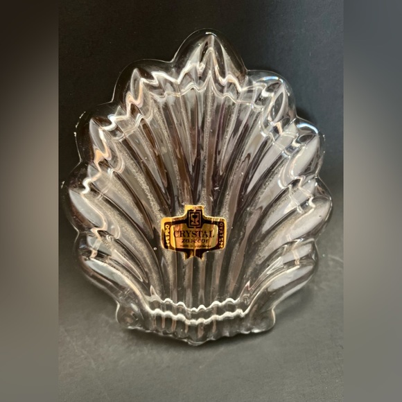Vintage Zajecar Crystal Shell Trinket Box made in Yugoslavia - Picture 2 of 8